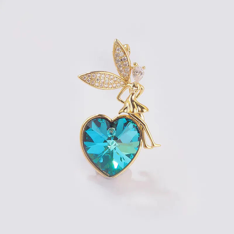 Peach heart crystal brooch, women's gorgeous versatile coat, collar and chest flower, fashionable elegant pin