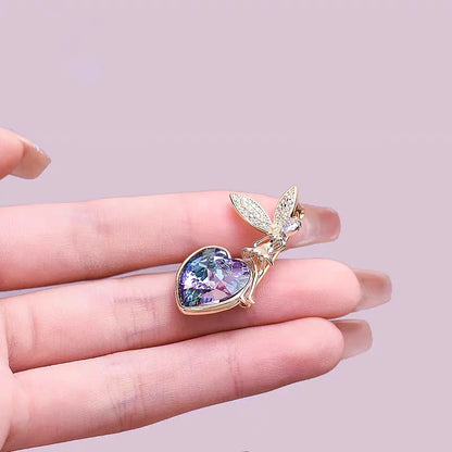 Peach heart crystal brooch, women's gorgeous versatile coat, collar and chest flower, fashionable elegant pin
