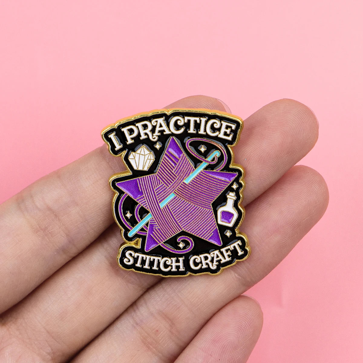 Funny Dachshund Enamel Pin Cartoon Cat Badge On Backpack Lapel Pins Flowers Brooches for Jackets Cosplay Accessories Gift Toys